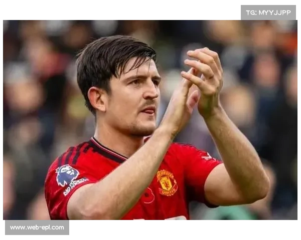 非洲杯归来,阿马德与姆伯莫重返曼联训练场备战德比 非洲杯归来,阿马德与姆伯莫重返曼联训练场备战德比